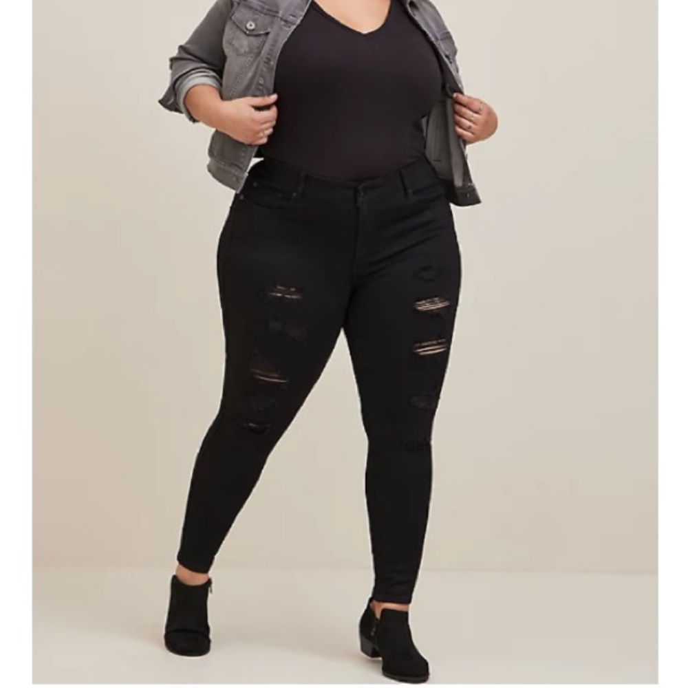 Torrid Bombshell Skinny High Rise, size 20